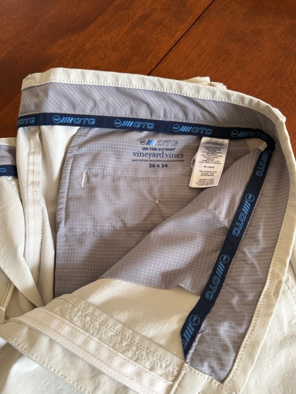Vineyard Vines Light Khaki OTG Stretch Pants. Practically brand new!  36/34.